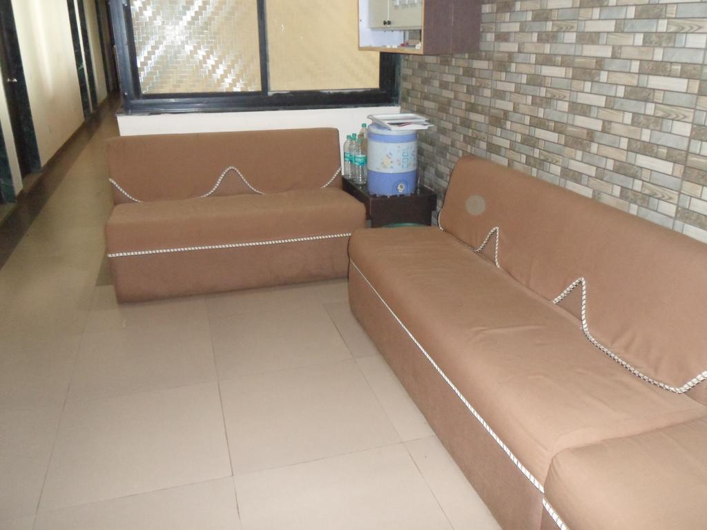 Hotel Rajdeep Inn Ahmedabad Exterior photo